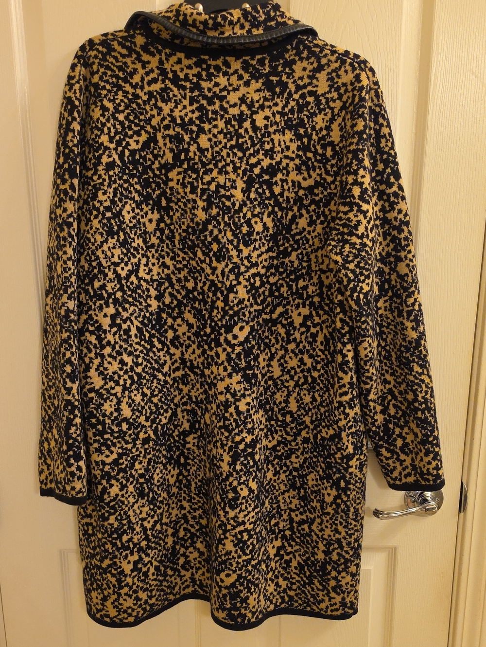 Anne Klein Beige and Black Patterned Long Cardigan with Black Trim - Picture 4 of 4